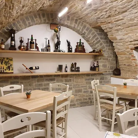 Alta Langa 住宿加早餐酒店 4*