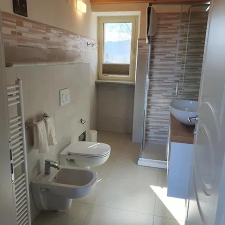 Alta Langa 住宿加早餐酒店 Cravanzana