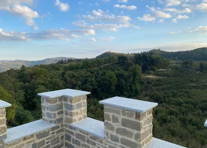 Alta Langa فندق مبيت وإفطار Cravanzana